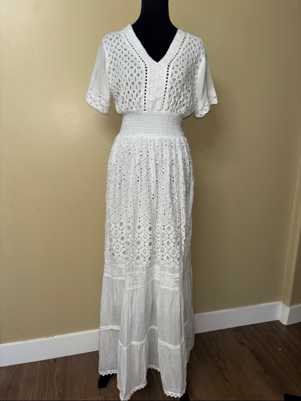 Me 2 Magic 100% Cotton White Eyelet V-Neck Maxi Dress